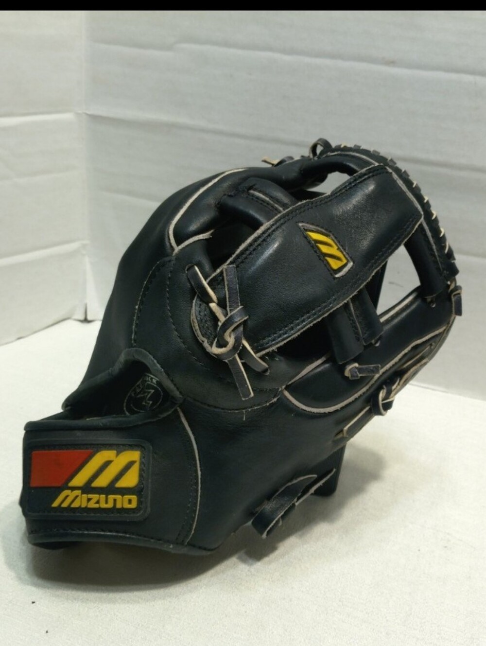 Mizuno Air Fit Baseball Glove, Excellent Condition